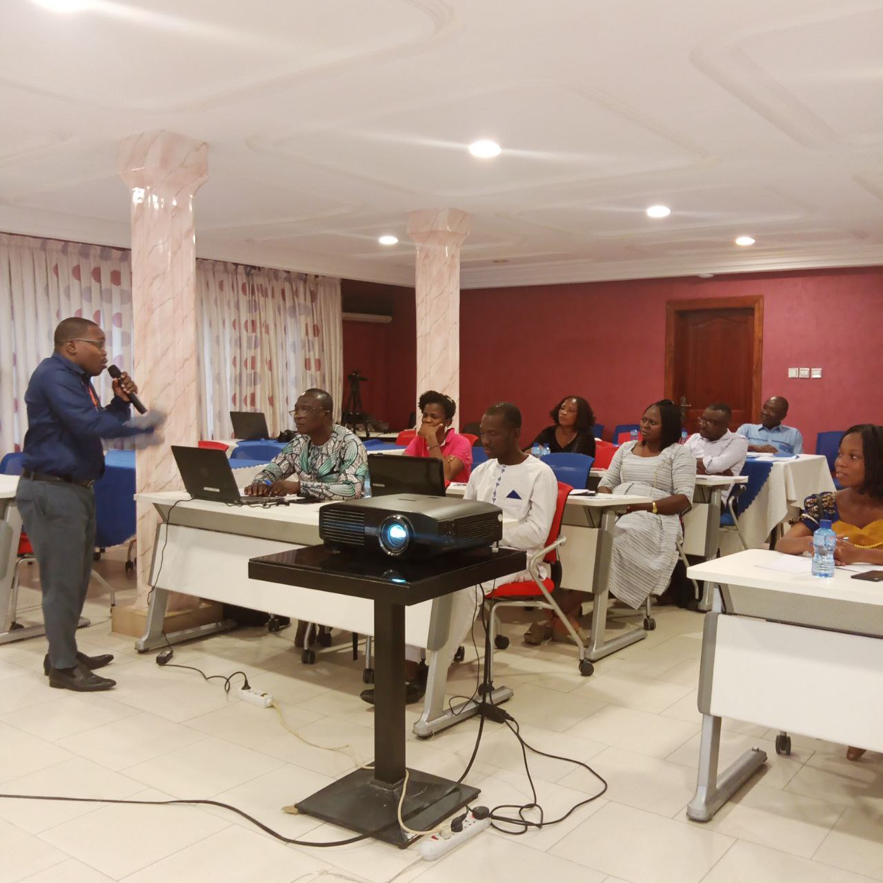 Mobirise Website Builder